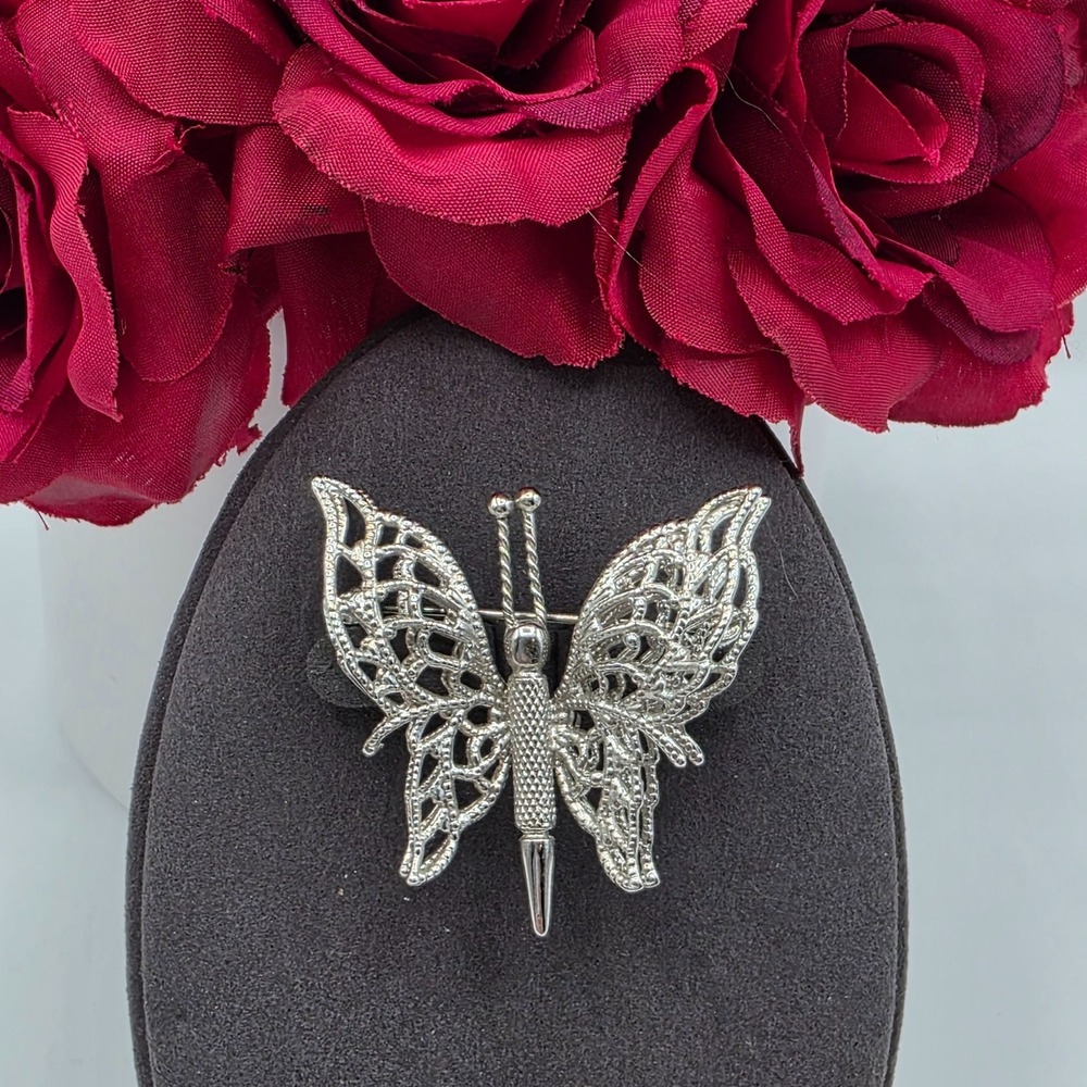 Vintage MONET Silver Tone Filigree Butterfly Brooch Pin Ornate Wings Jewelry Art
